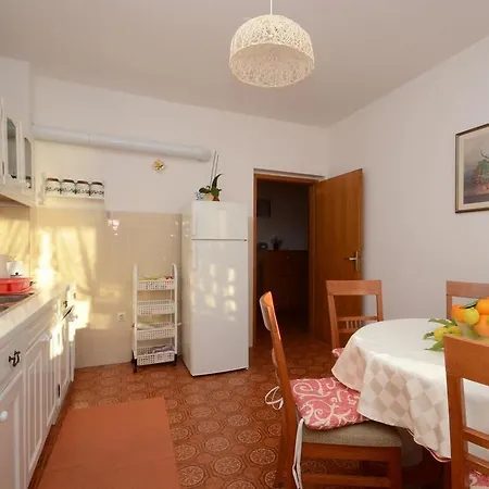 Zavalatica 14204a Apartment *