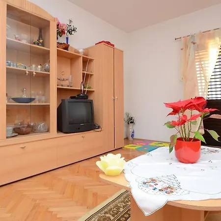 Zavalatica 14204a Apartment