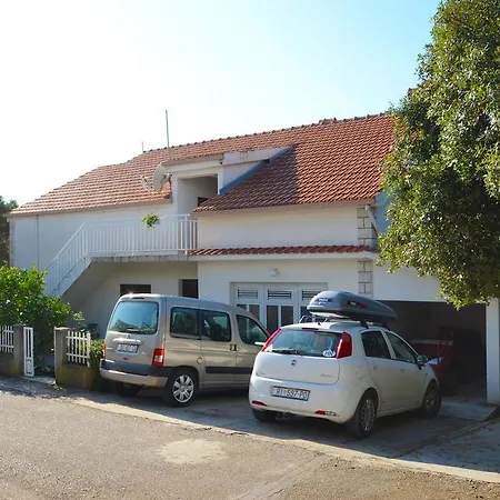 Zavalatica 14204a * Cara